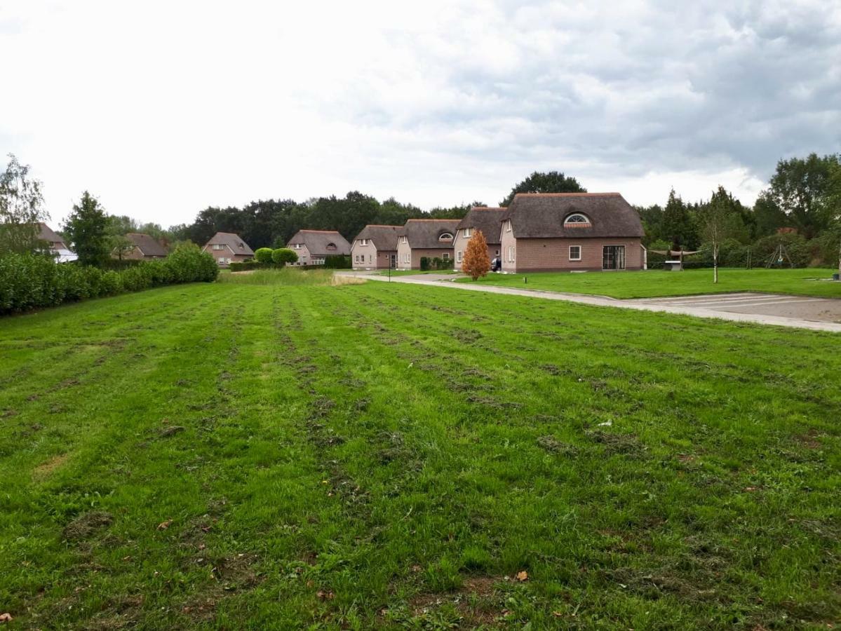 Villa Martensplek Tiendeveen Exteriör bild